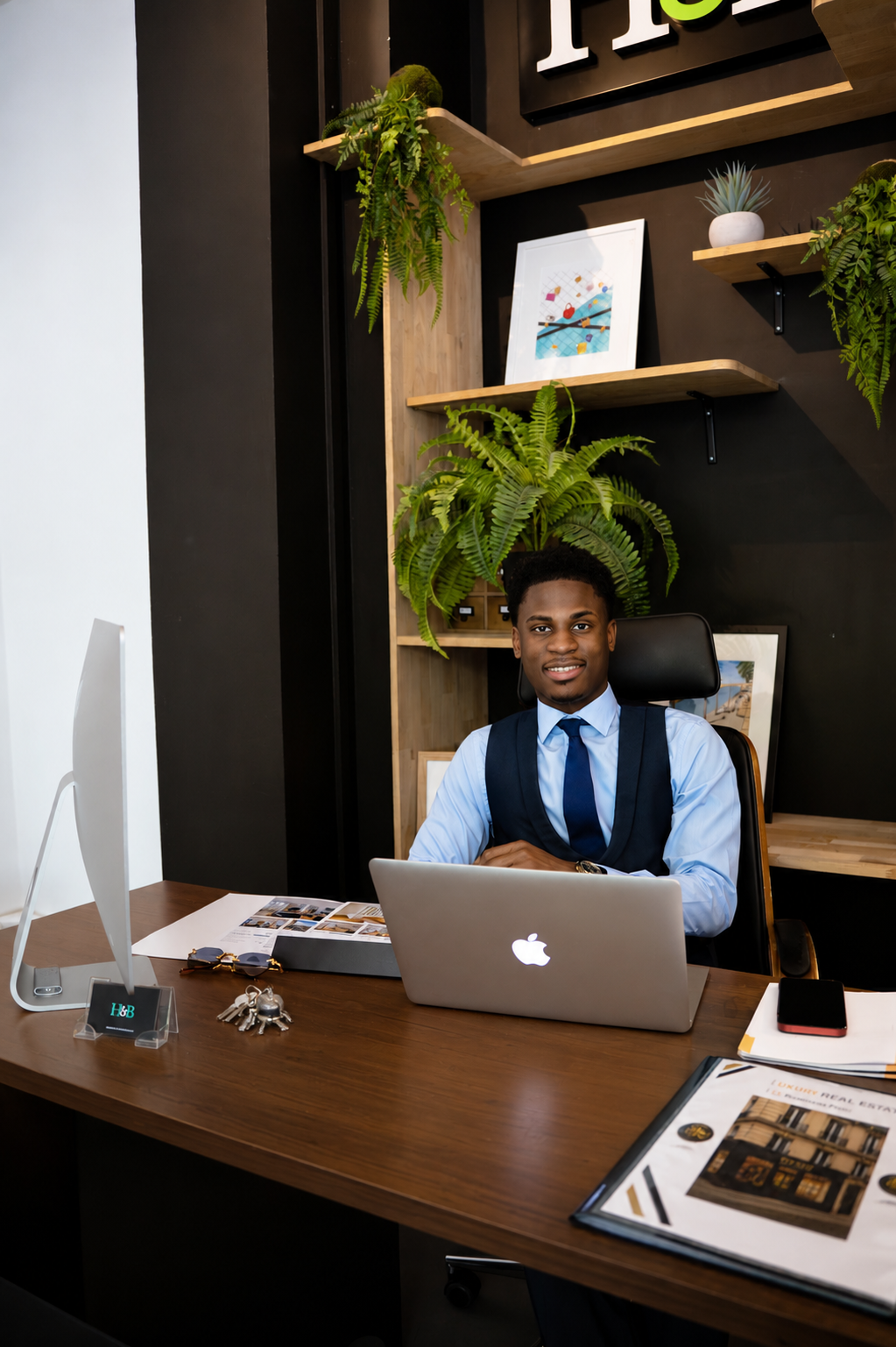 Natanayel au bureau
